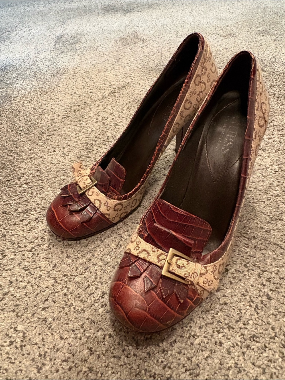 Guess Brown Croc-Embossed Leather Pumps with Monogram Strap